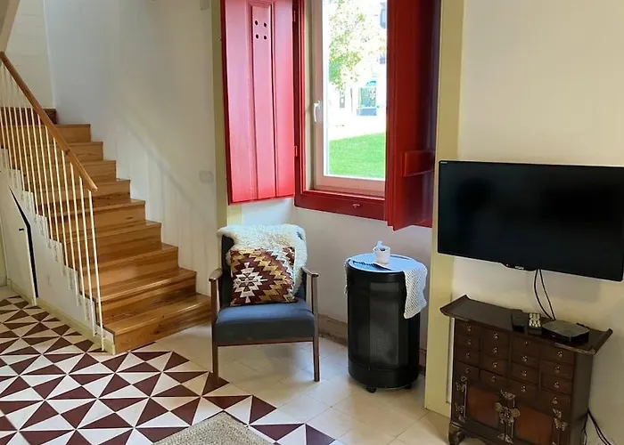 Casinha De Sao Giao *